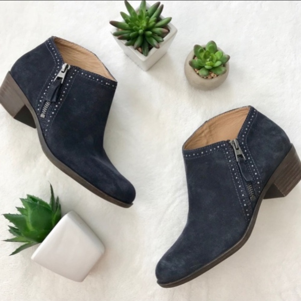 NWOB! Lucky Brand Benna Navy Leather Ankle Boots
